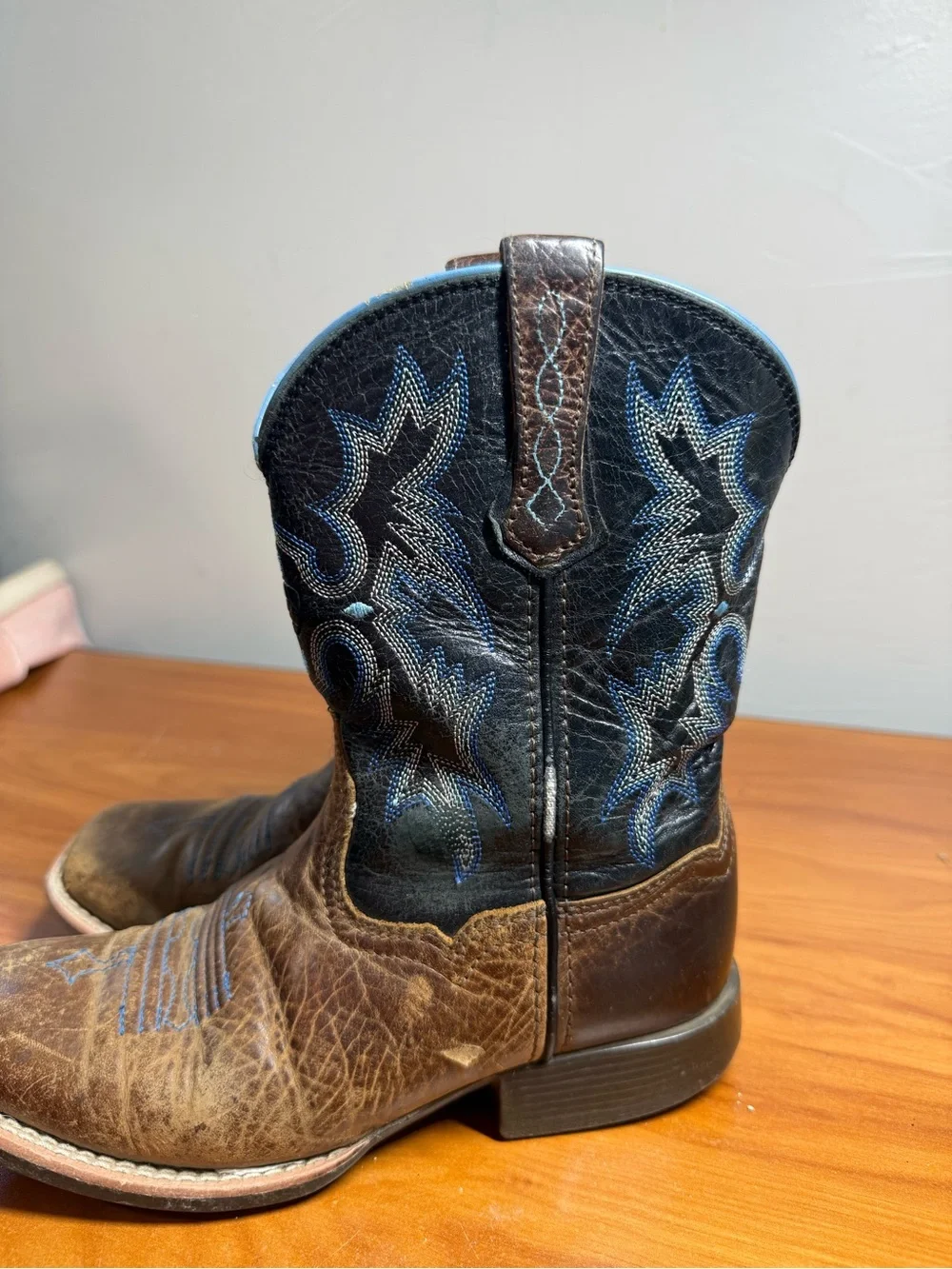 Ariat Kids' Boys Tombstone Western Boot Cowboy Brown Blue Black Detail Big Kid 1